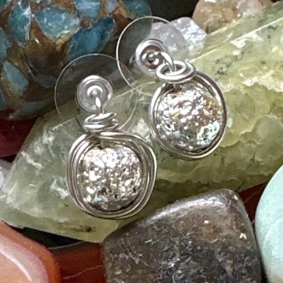Lava rock metallic silver spheres stud earrrings - Picture 1 of 12